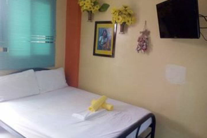Room 10 of 30
