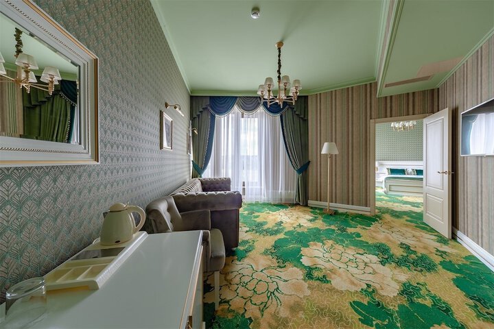 Room 19 of 40