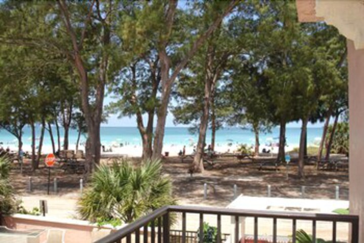 Image of Alamanda Villas 4 Condo