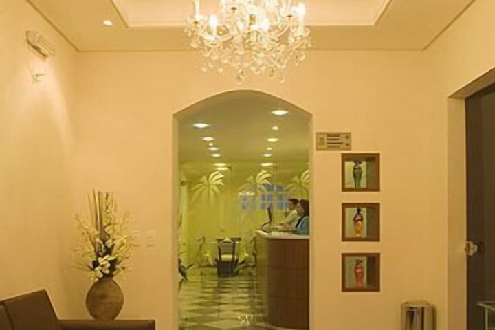 Entrance & Lobby