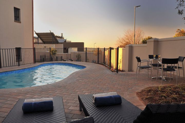 Hotel with Pool
