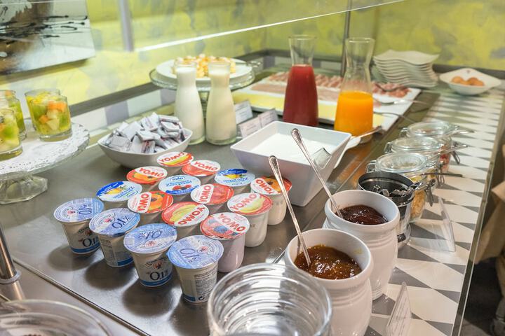 Breakfast buffet