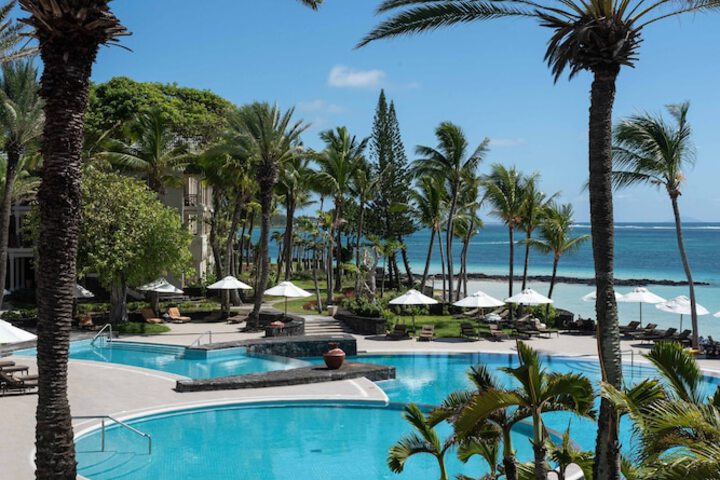 Hotel Pool