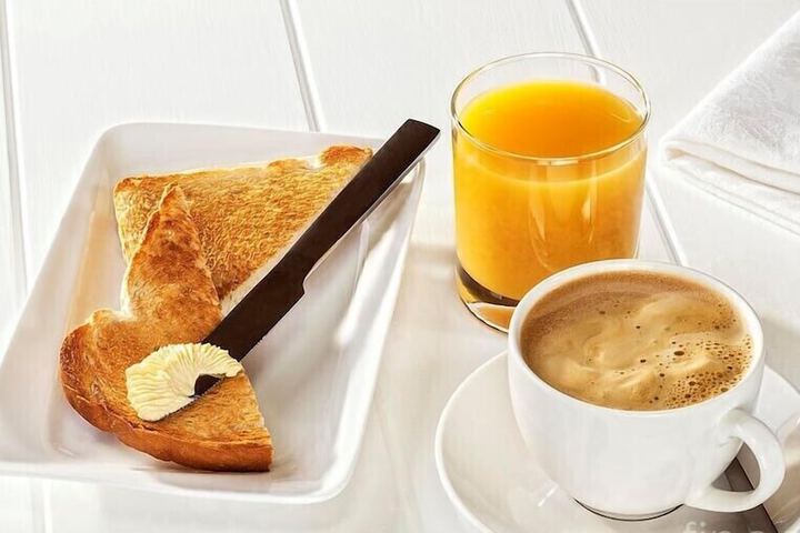 Breakfast/Coffee Service 17 of 22