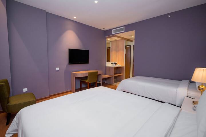 Room 14 of 44
