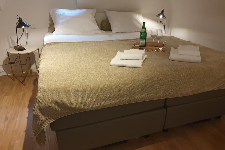 Room 5 of 37