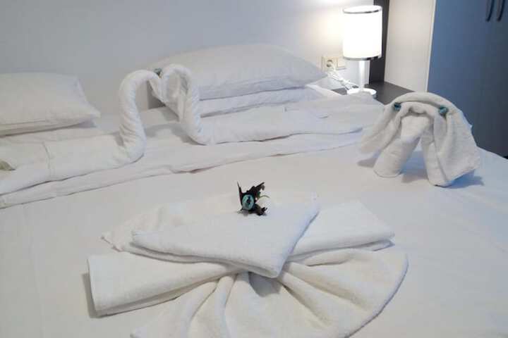 Room 11 of 78