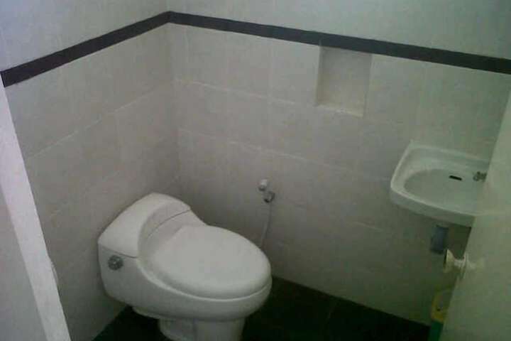 Clean Restrooms