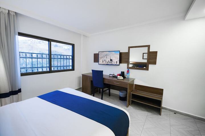 Room 20 of 65