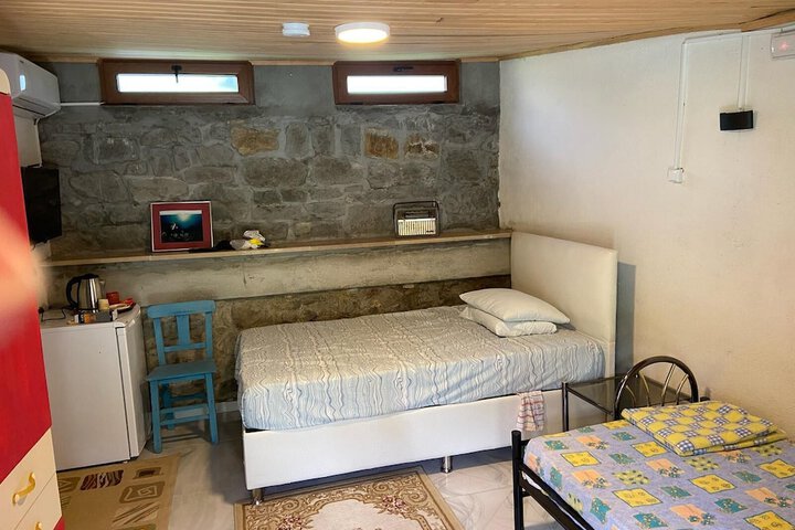 Room 79 of 263