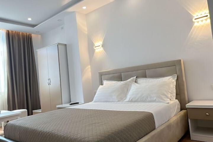 Room 7 of 22