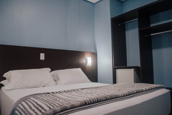 Room 13 of 49