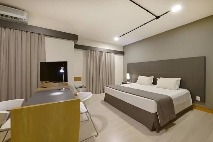 Room 10 of 96