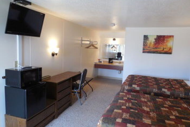Room 63 of 98