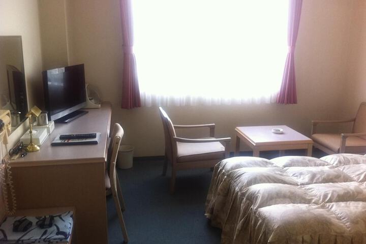 Room 6 of 49