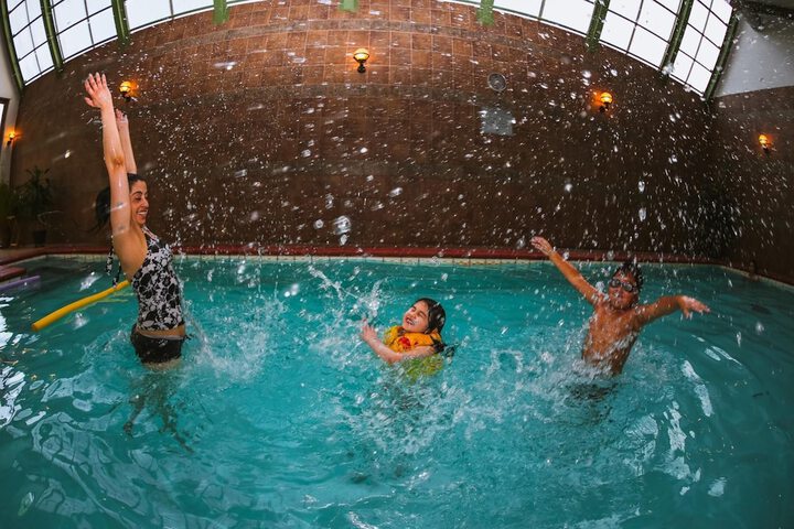 Pool 44 of 73