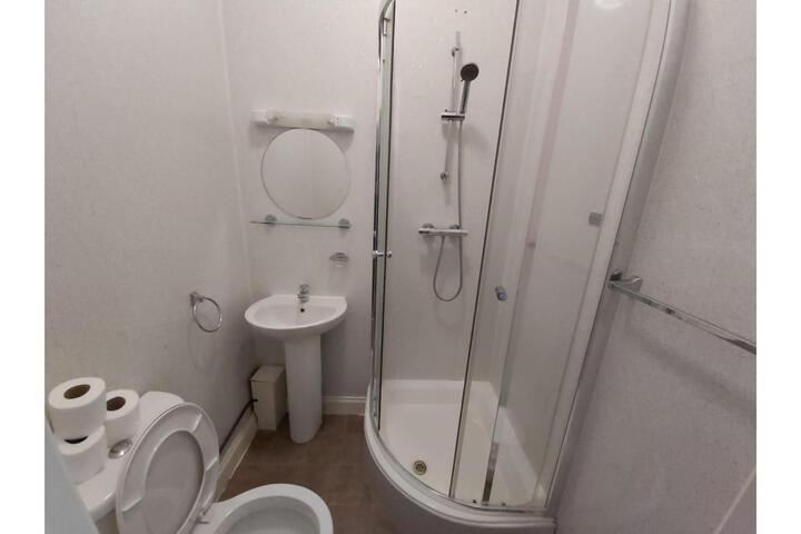 Room 20 of 35