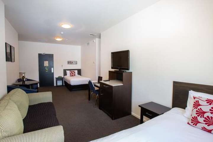 Room 8 of 44