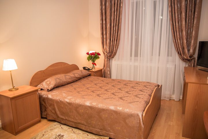 Room 35 of 64