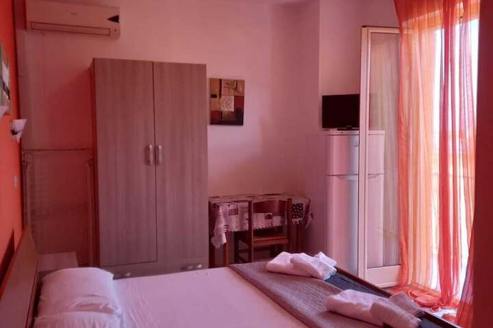 Room 20 of 130