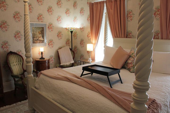 Room 13 of 52