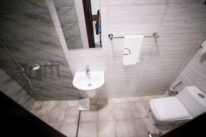 Room 8 of 24