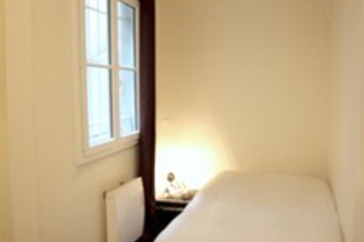 Room 17 of 25