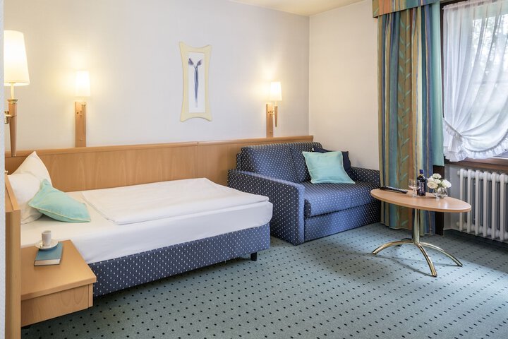 Room 16 of 51