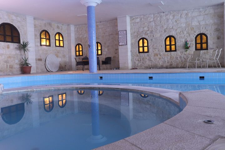 Pool 56 of 110