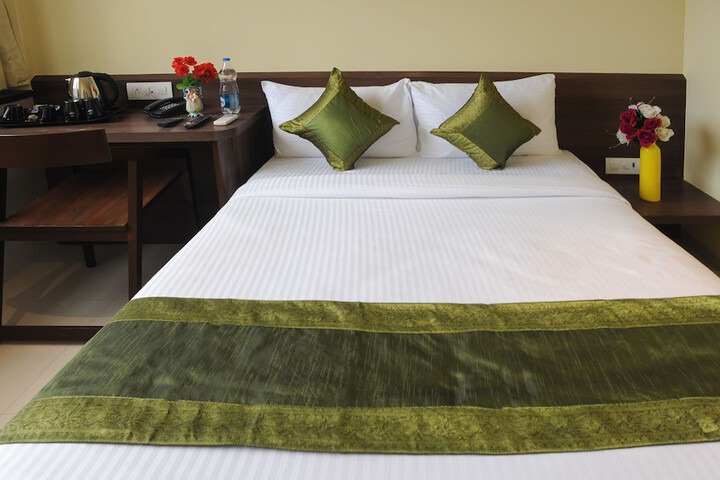 Room 11 of 26