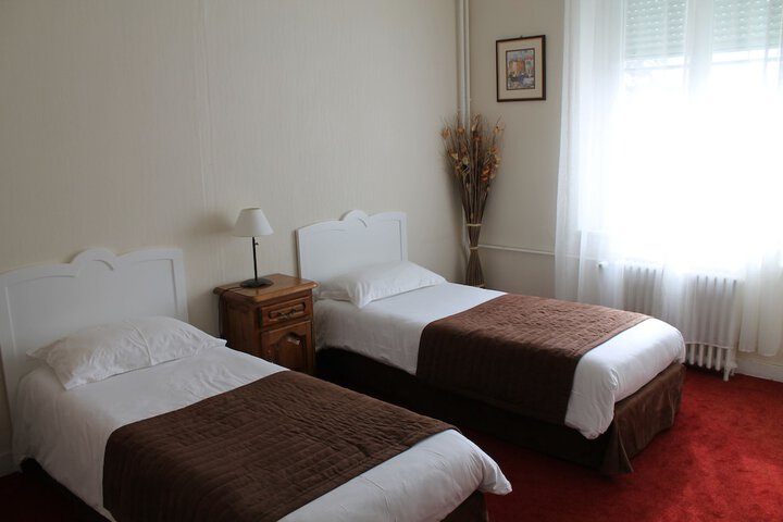 Room 9 of 46
