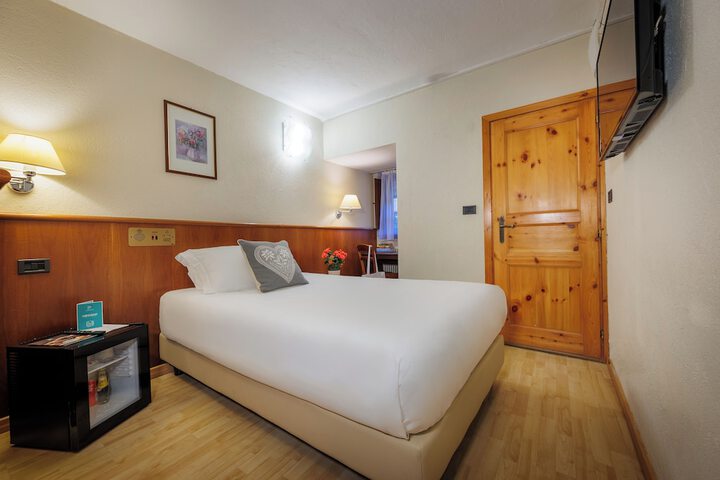 Room 26 of 111