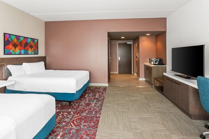 Room 9 of 79