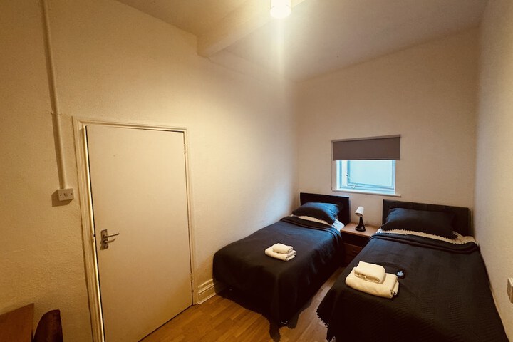 Room 3 of 31
