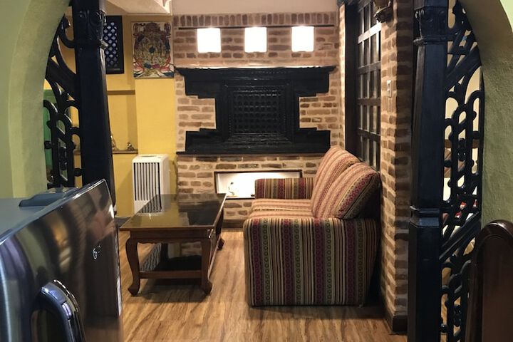 Room 44 of 72