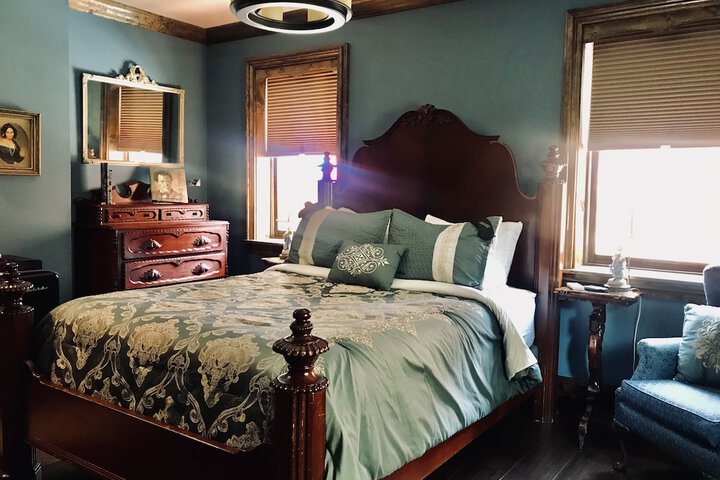 Room 56 of 95