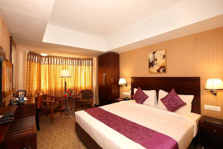 Room 10 of 53