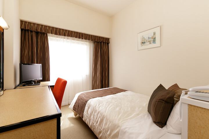 Room 20 of 29