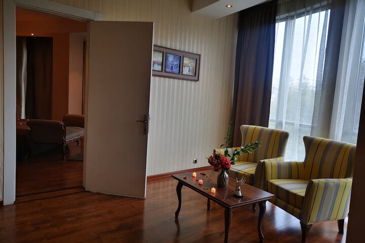 Room 31 of 64