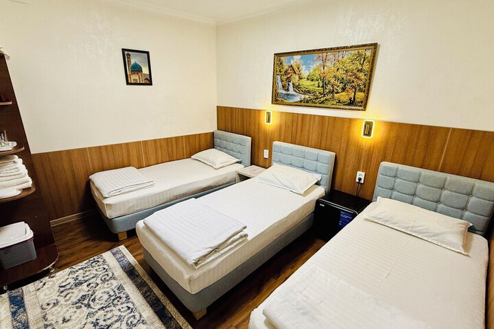 Room 22 of 49