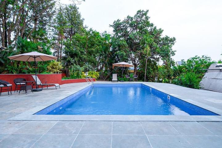 Pool 29 of 37