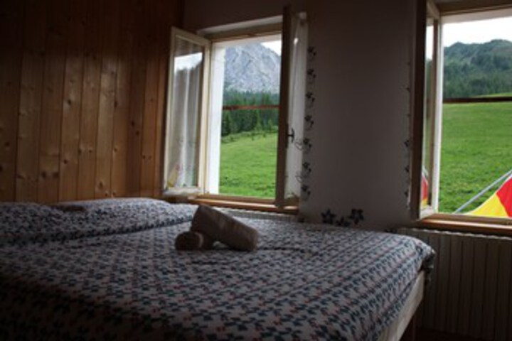 Room 46 of 57