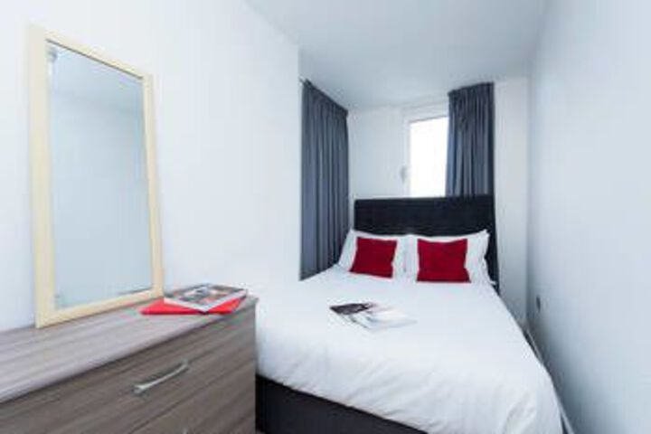 Room 9 of 26
