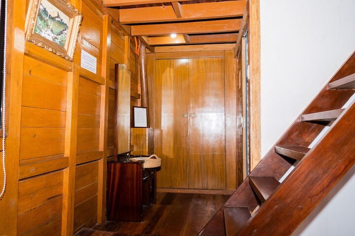 Room 7 of 80