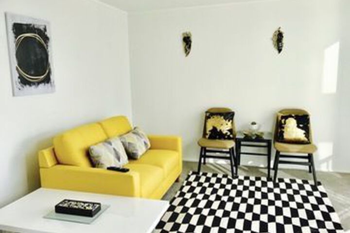 Room 14 of 21
