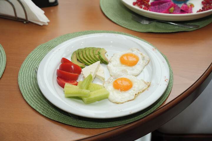 Dining 49 of 61