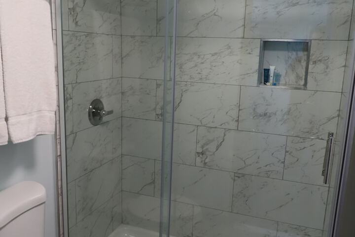 Room 42 of 75