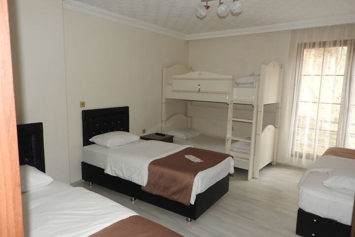 Room 65 of 113