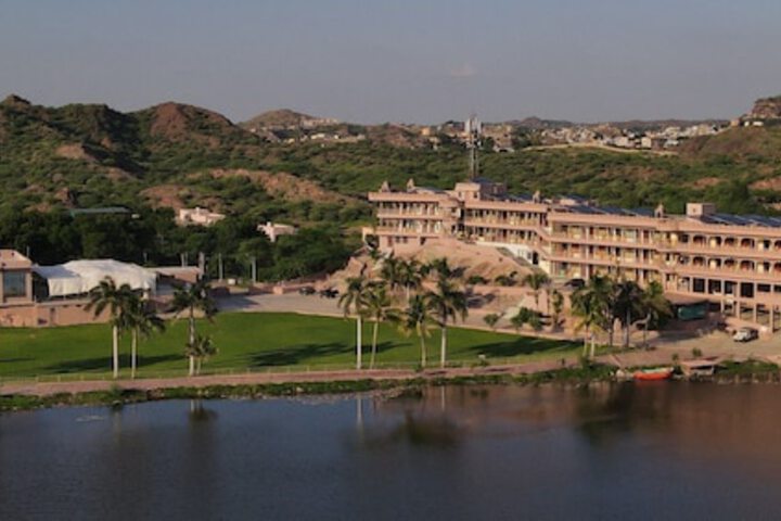 Lake View Hotel and Resort in Jodhpur