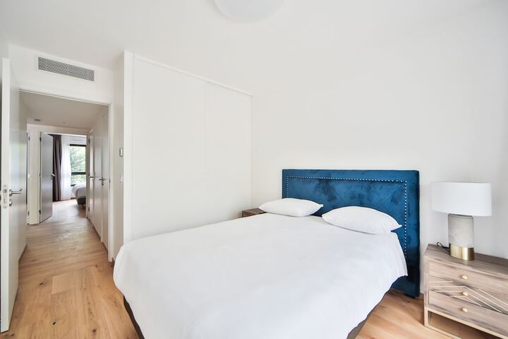 Room 2 of 51